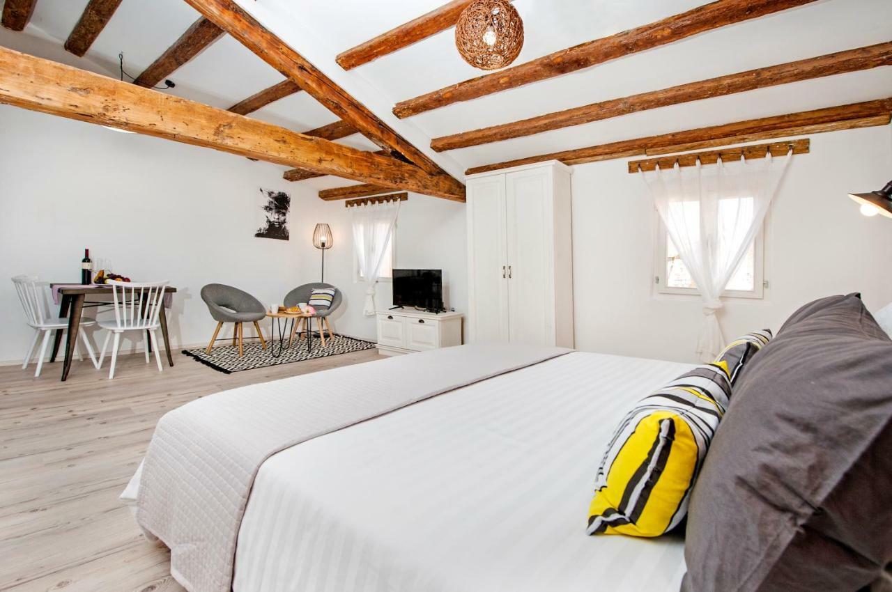 Casa Mulino Apartment Ровин Екстериор снимка