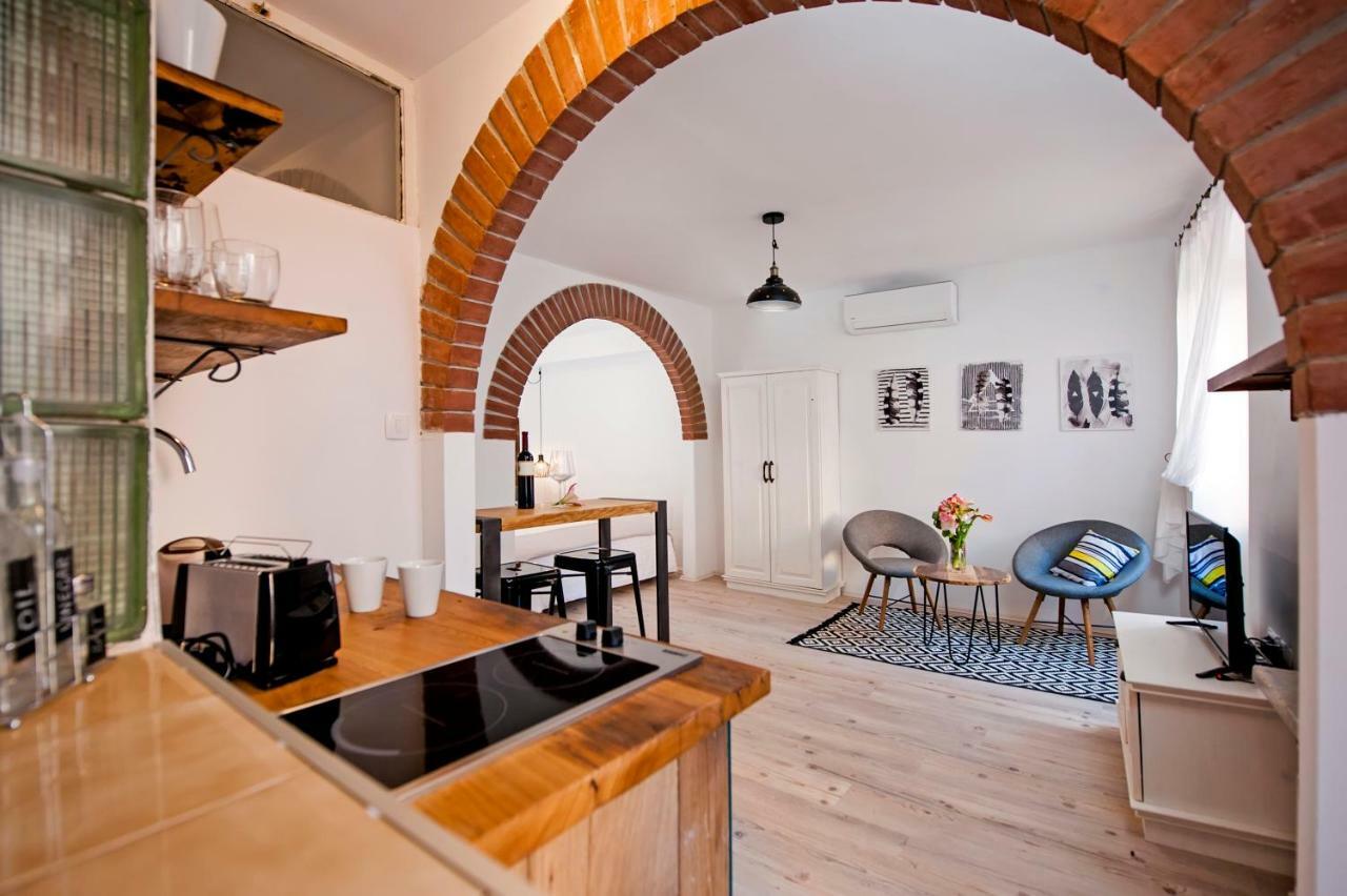 Casa Mulino Apartment Ровин Екстериор снимка