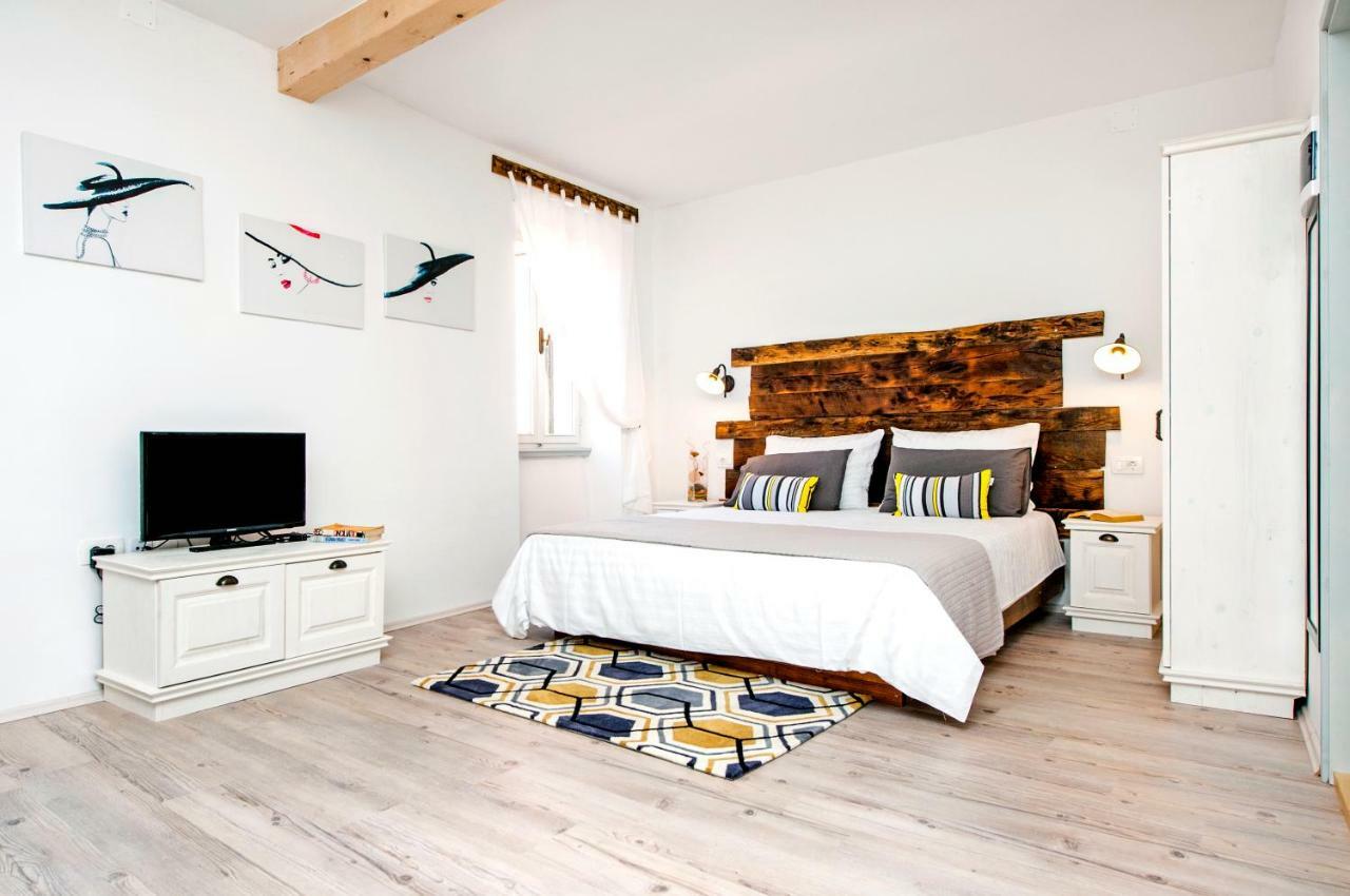 Casa Mulino Apartment Ровин Екстериор снимка