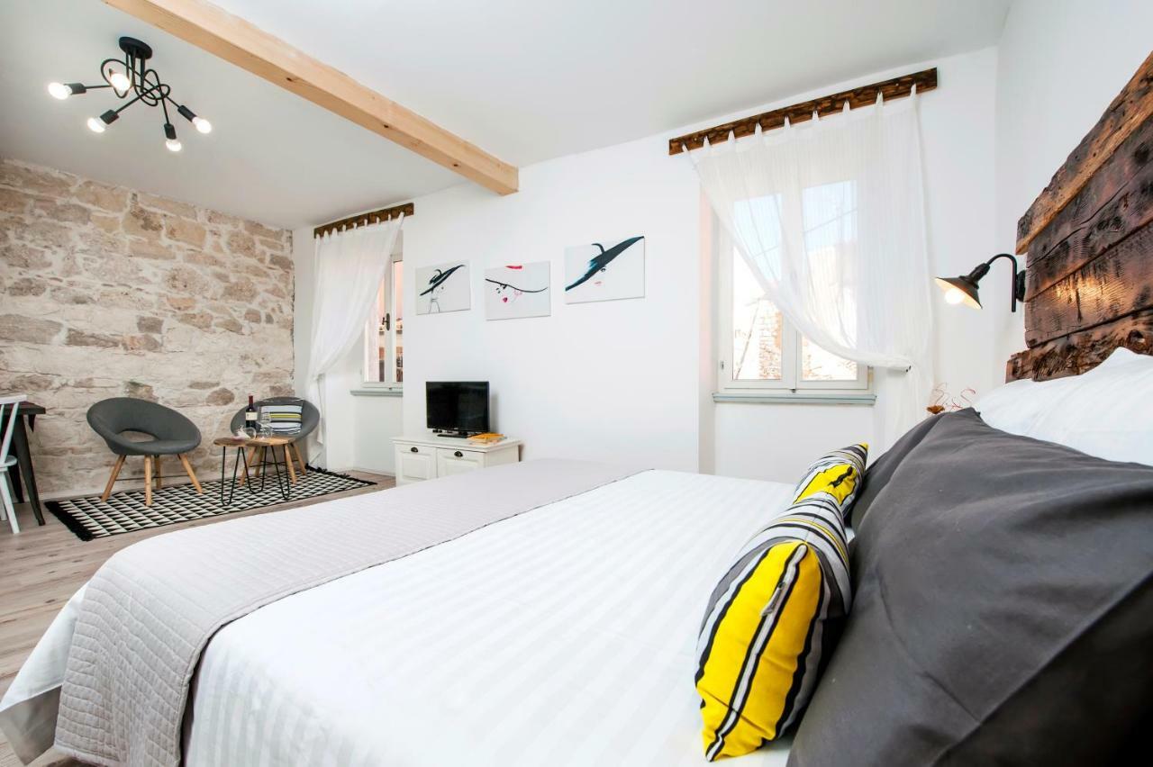 Casa Mulino Apartment Ровин Екстериор снимка