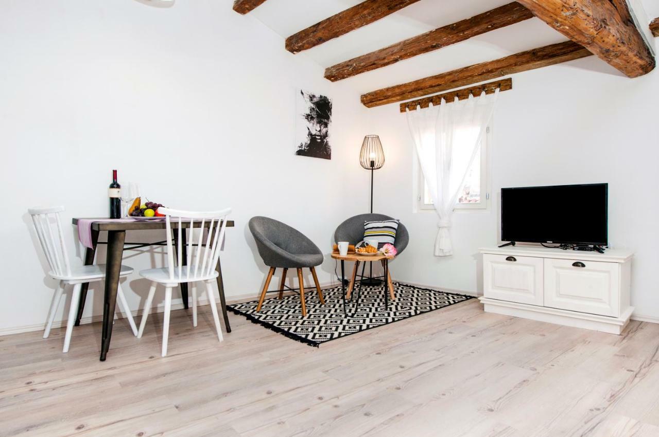 Casa Mulino Apartment Ровин Екстериор снимка