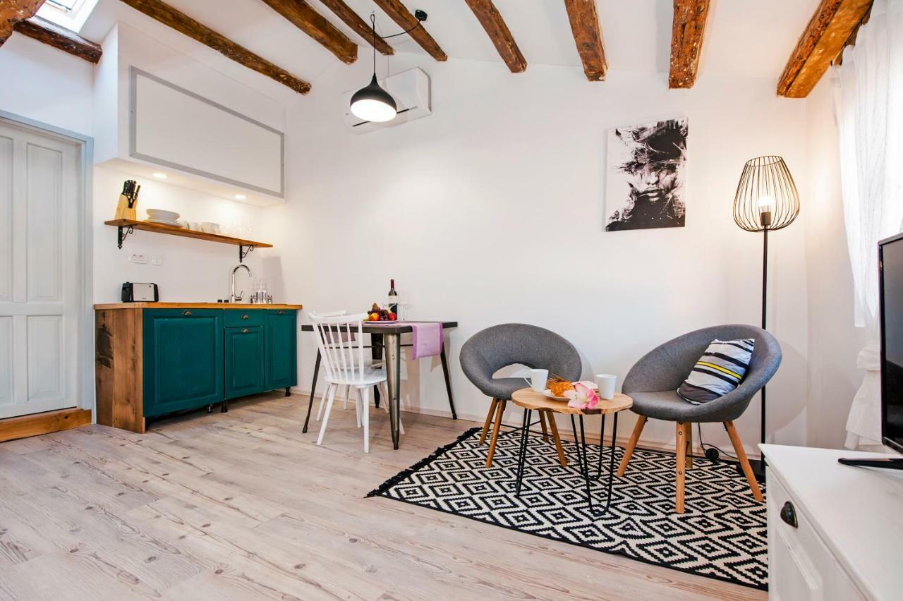 Casa Mulino Apartment Ровин Екстериор снимка