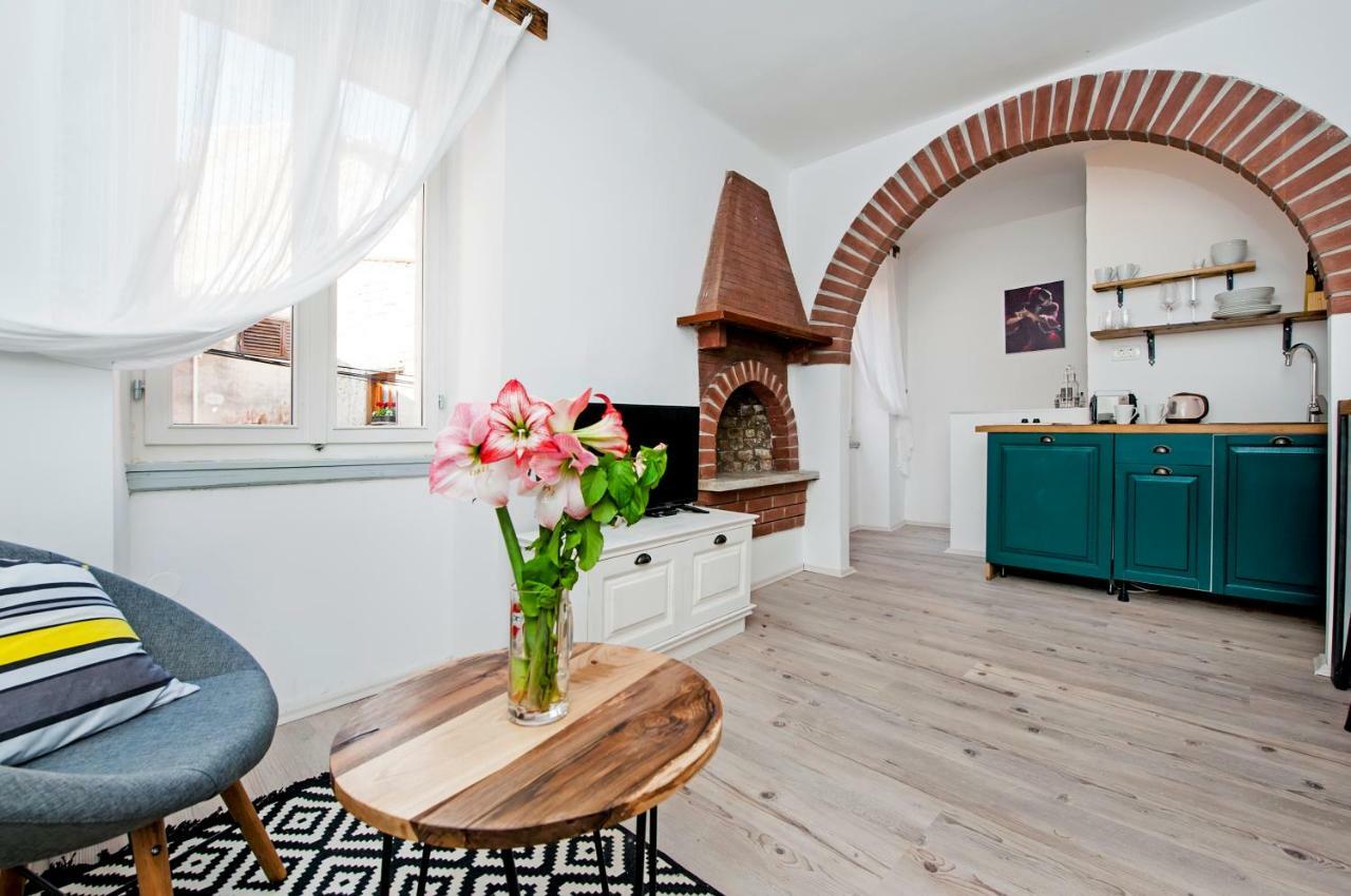Casa Mulino Apartment Ровин Екстериор снимка